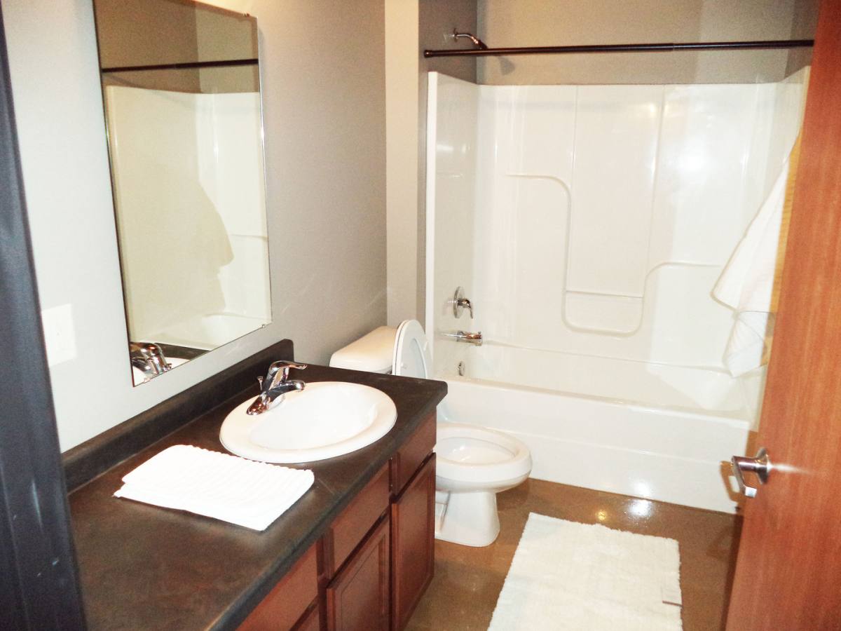 Apartment for rent at 30 NE 1st St, Minot, ND 58703