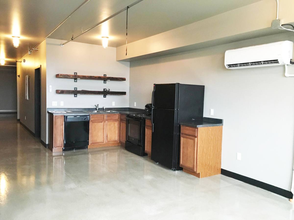 Apartment for rent at 30 NE 1st St, Minot, ND 58703