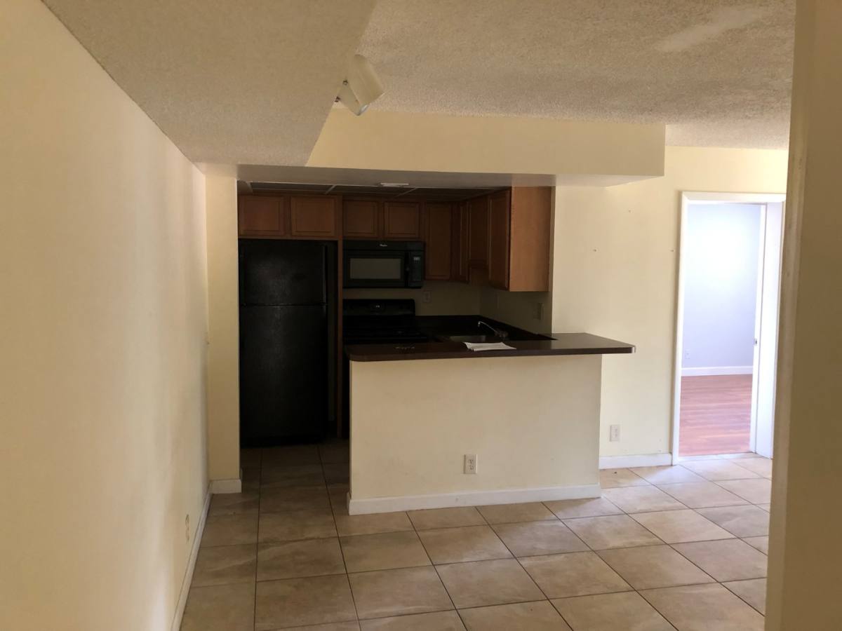 Apartment for rent at 744 Executive Center Dr, West Palm Beach, FL 33401