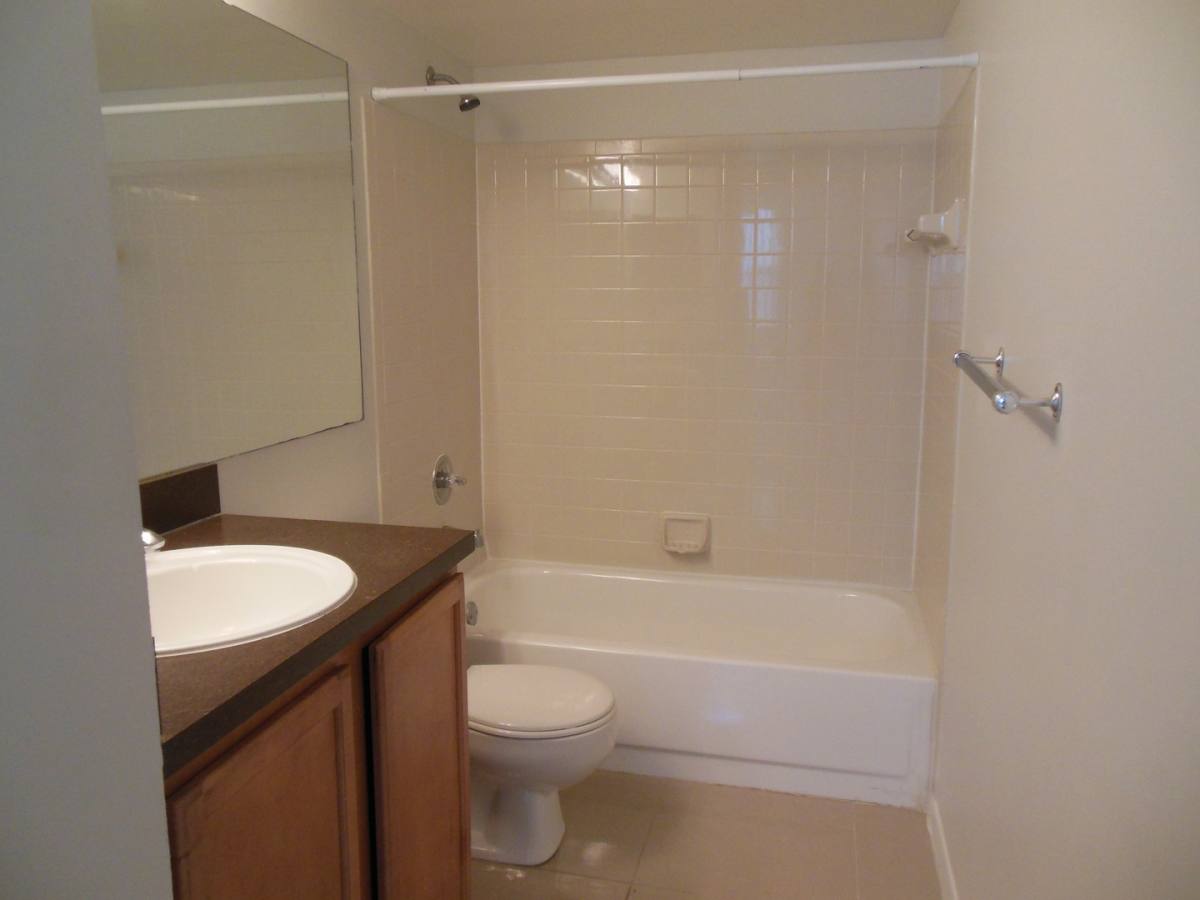 Apartment for rent at 744 Executive Center Dr, West Palm Beach, FL 33401