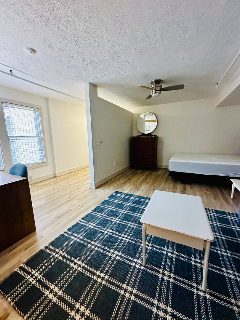 Condo for rent at 124 Beech St, Traverse City, MI 49684