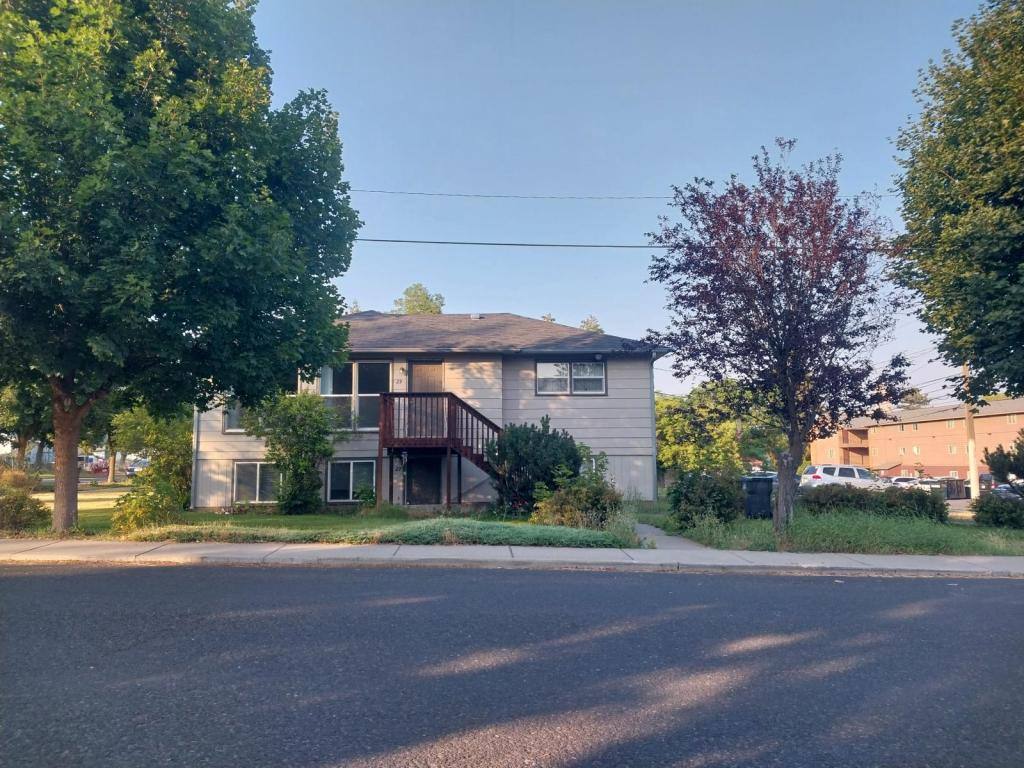 Apartment for rent at 23 W 3rd St, Cheney, WA 99004