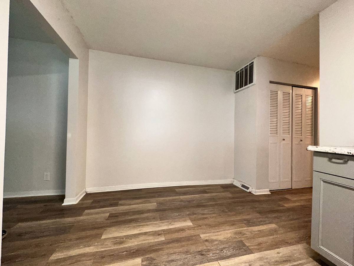 Apartment for rent at 121 Waterfill Ave, Lawrenceburg, KY 40342