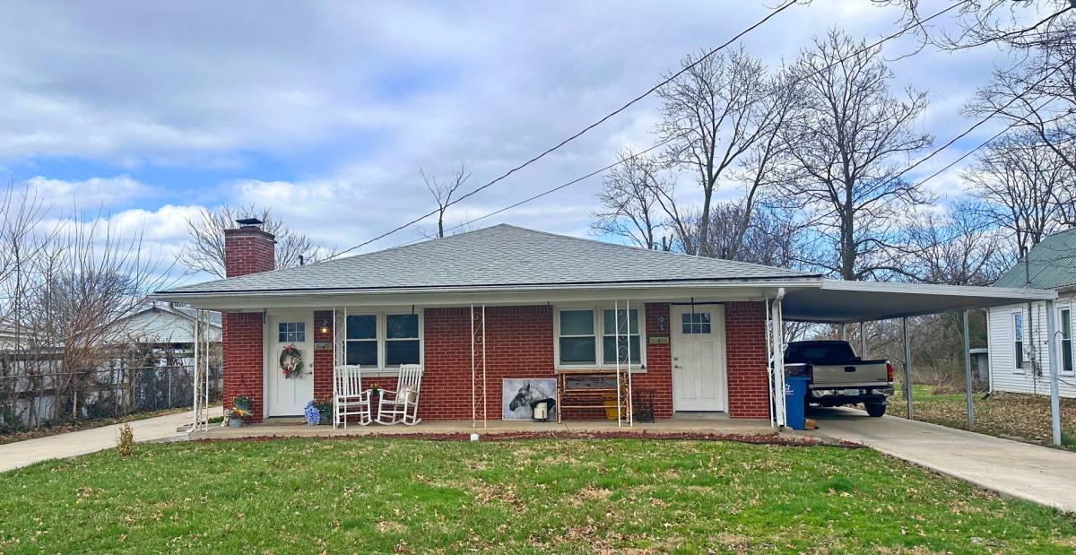 Apartment for rent at 121 Waterfill Ave, Lawrenceburg, KY 40342