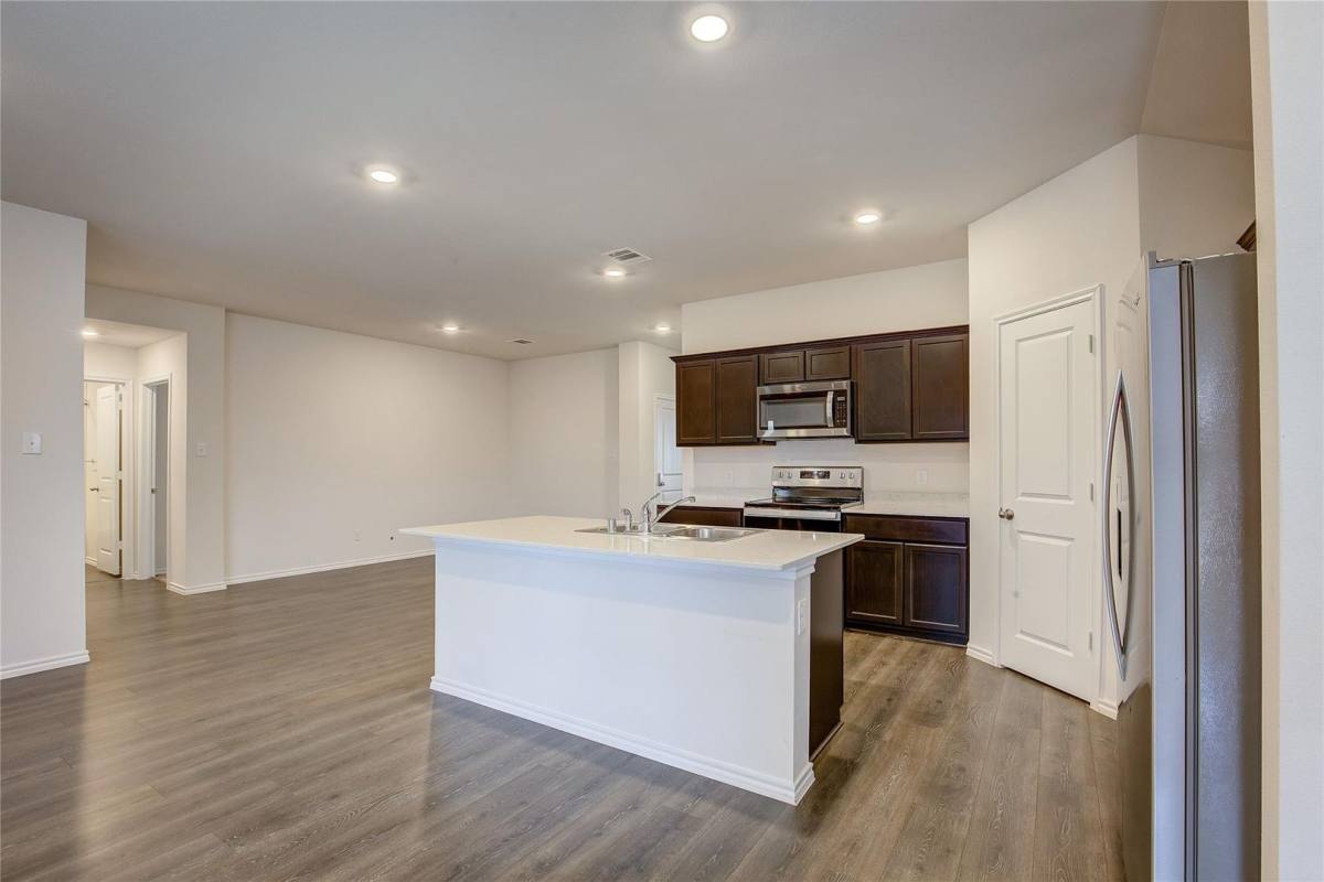 House for rent at 2912 Wooten Trail, Royse City, TX 75189