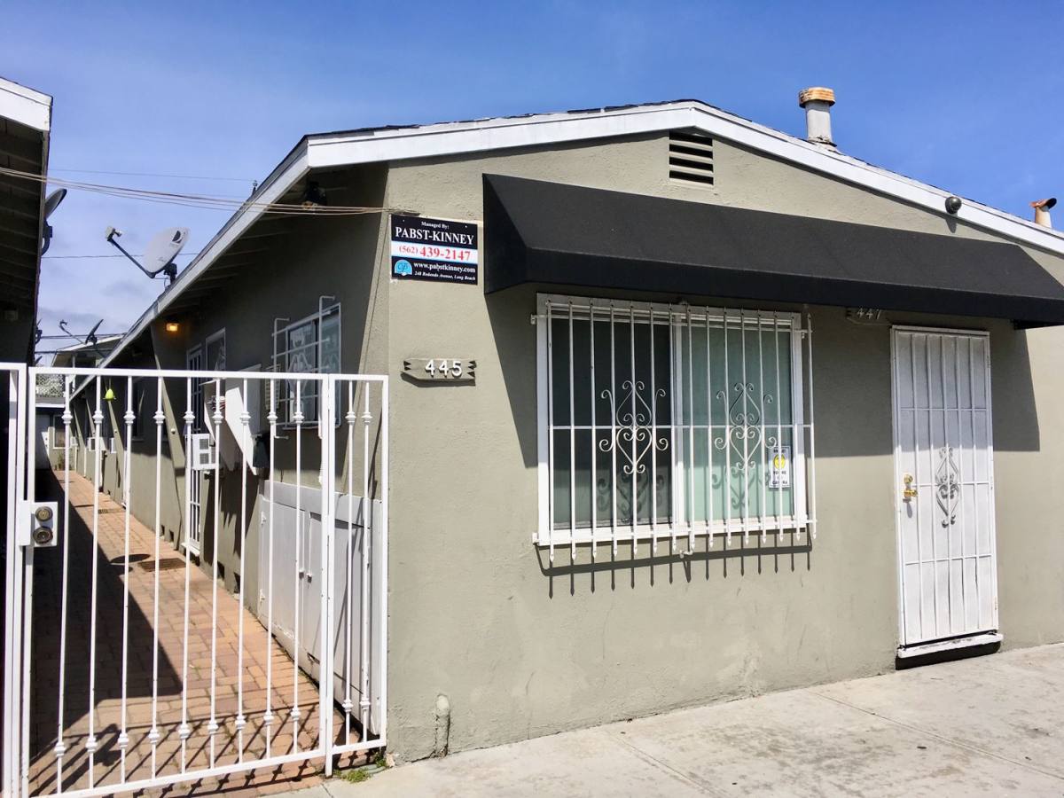 Apartment for rent at 445 Redondo Ave, Long Beach, CA 90814