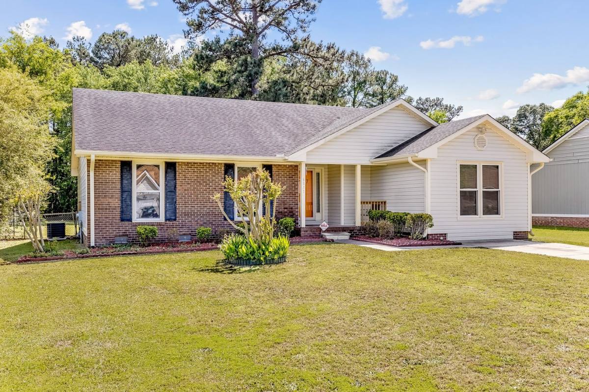 House for rent at 6837 Woodmark Dr, Fayetteville, NC 28314