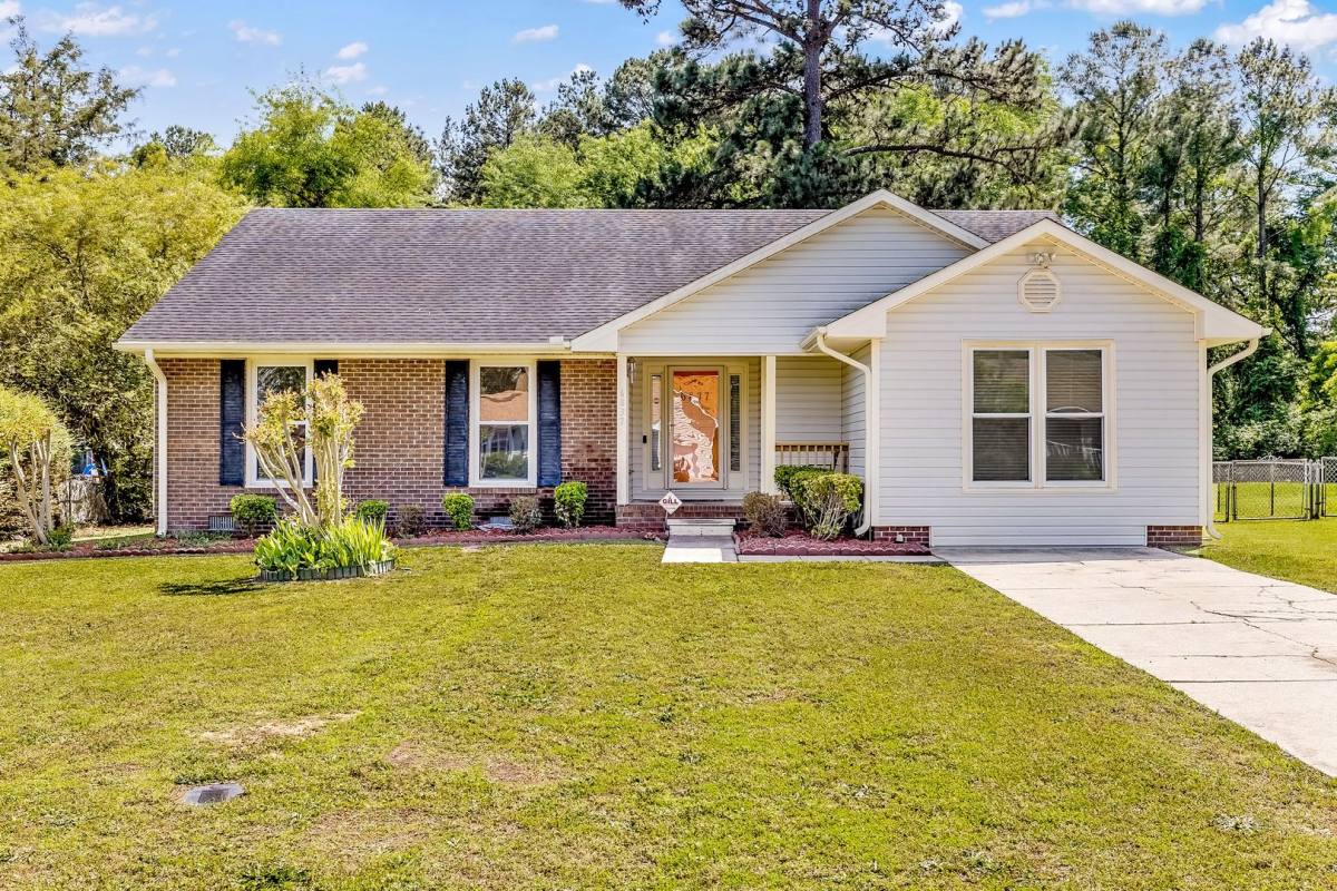 House for rent at 6837 Woodmark Dr, Fayetteville, NC 28314