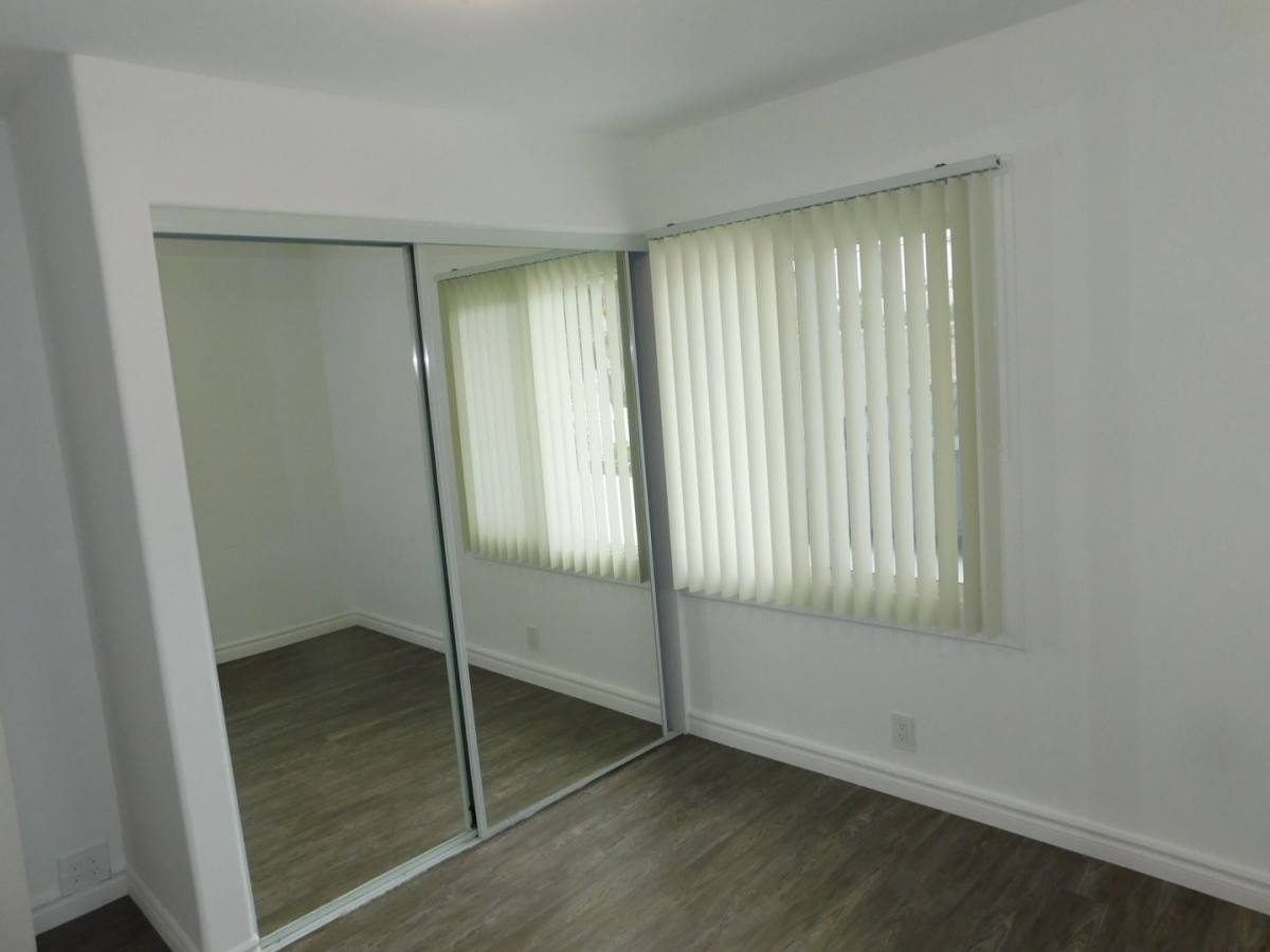 Apartment for rent at 190-192 Albert Place, Costa Mesa, CA 92627