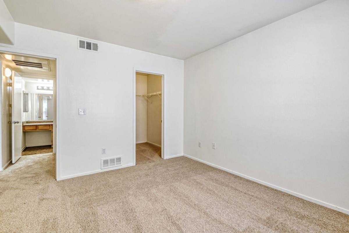 Condo for rent at 7255 Sunset Rd, Las Vegas, NV 89113