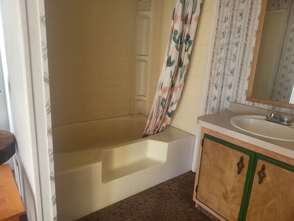 Apartment for rent at 32 Front St, Boulder, WY 82923