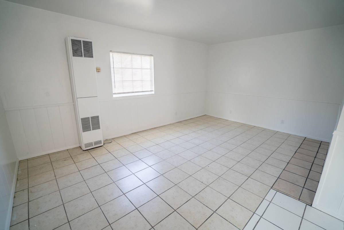 House for rent at 24012 Arch St, Newhall, CA 91321