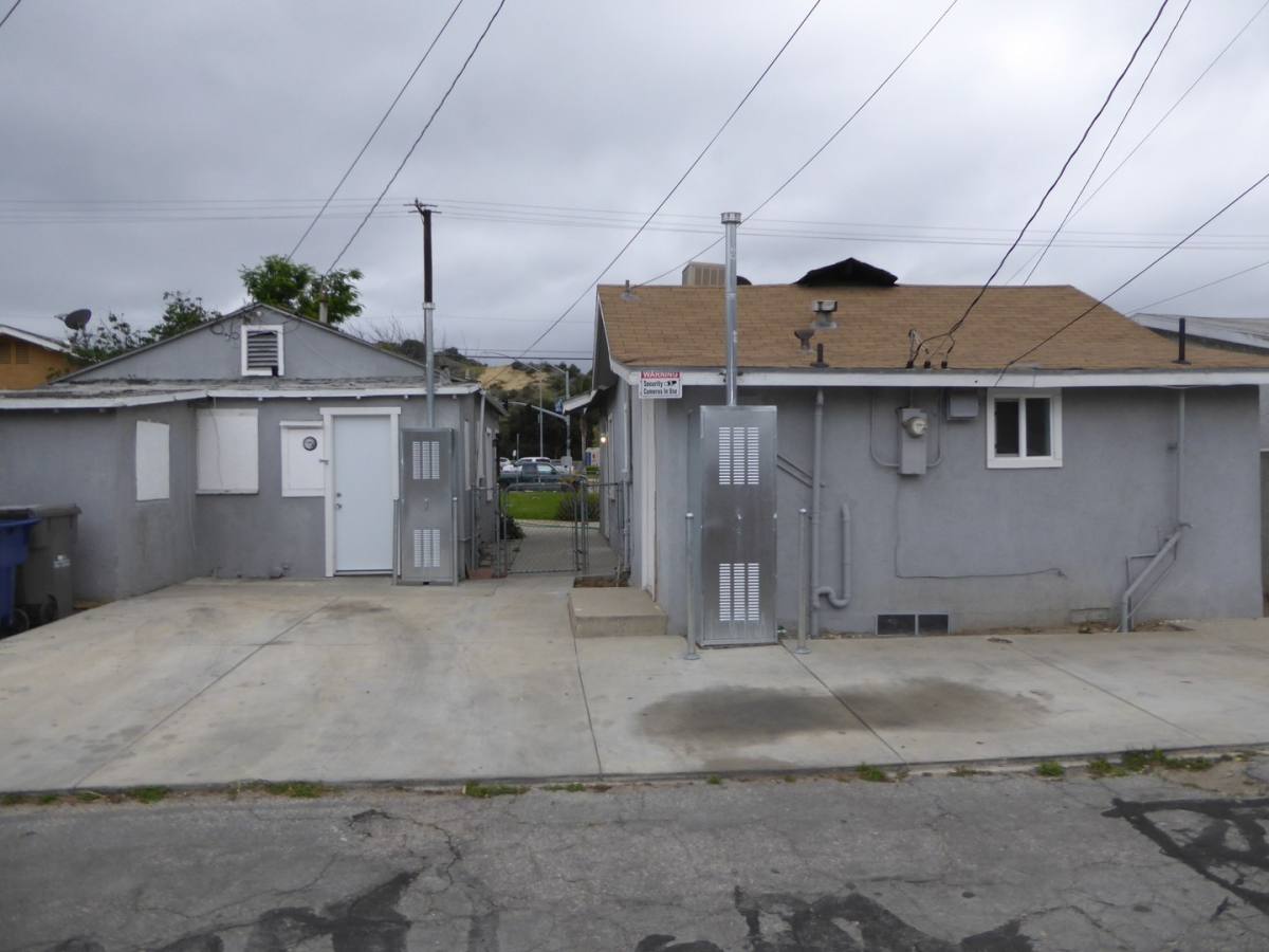 House for rent at 24012 Arch St, Newhall, CA 91321