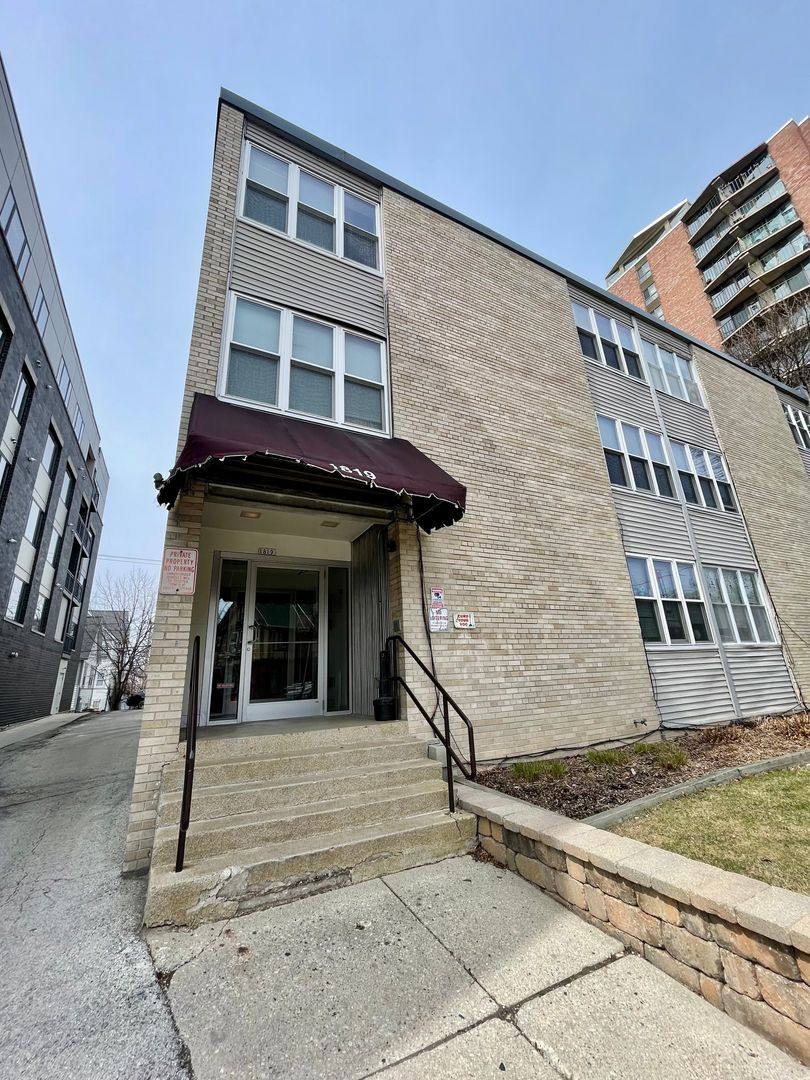 Apartment for rent at 1819 N Cambridge Ave, Milwaukee, WI 53202