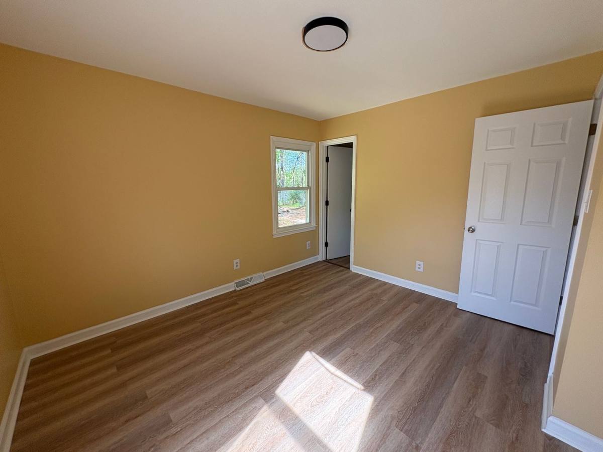 House for rent at 800 Carrington Dr, Charlotte, NC 28214