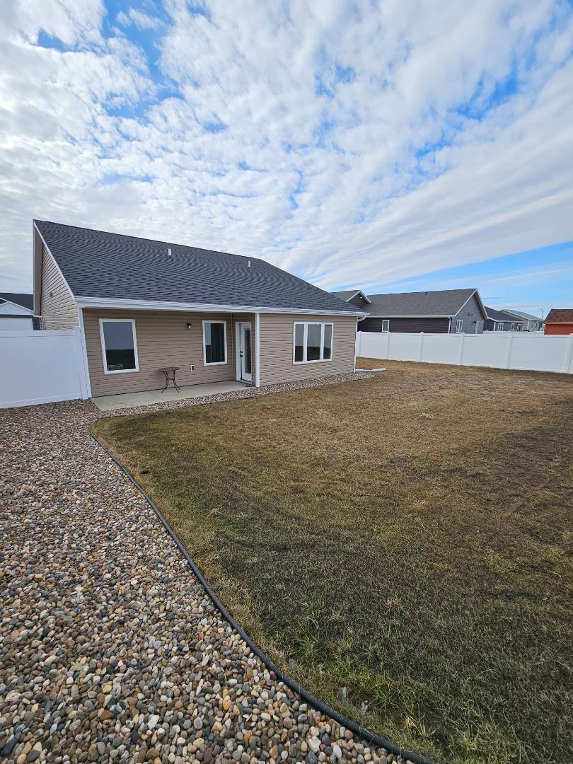 House for rent at 2913 Armstrong St, Bismarck, ND 58504