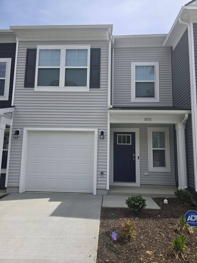 Townhouse for rent at 3551 Perrins Hill Way, Prince George, VA 23875