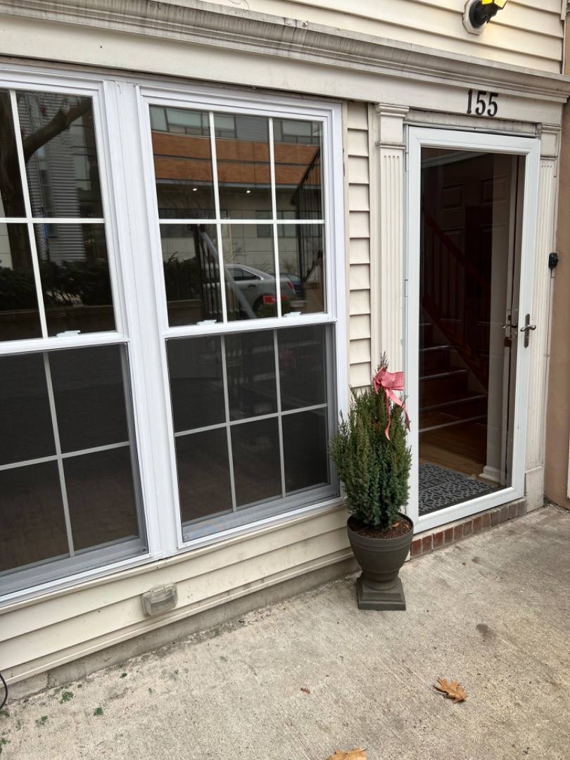 Townhouse for rent at 155 W Market St #1G1X, Newark, NJ 07103
