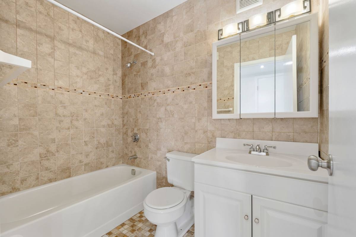 Apartment for rent at 31 Spring St, Watertown, MA 02472