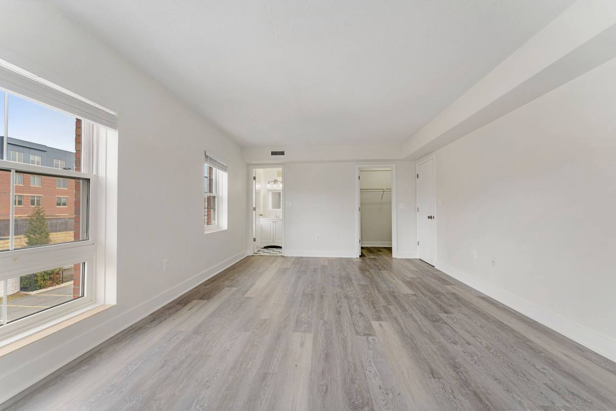 Apartment for rent at 31 Spring St, Watertown, MA 02472