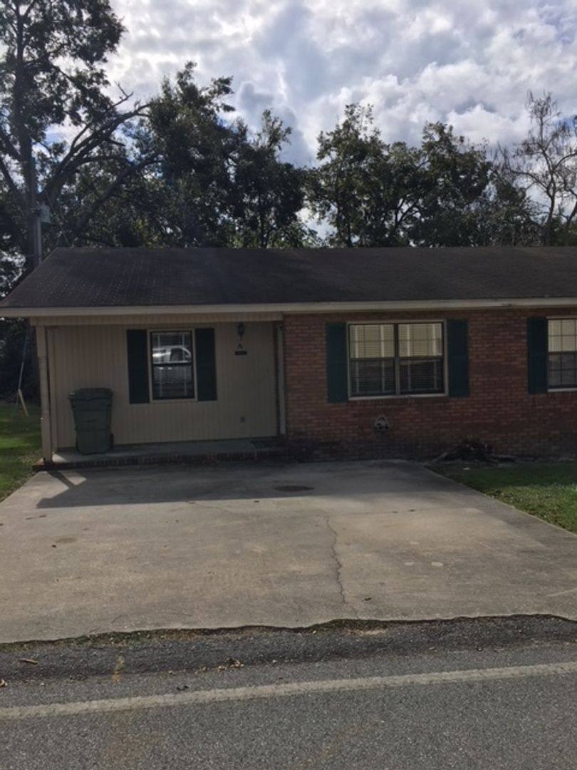 Apartment for rent at 1755 Poplar St #B, Valdosta, GA 31601