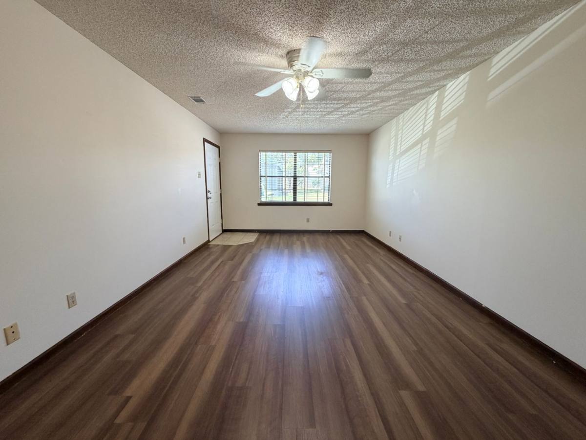 Apartment for rent at 1755 Poplar St #B, Valdosta, GA 31601