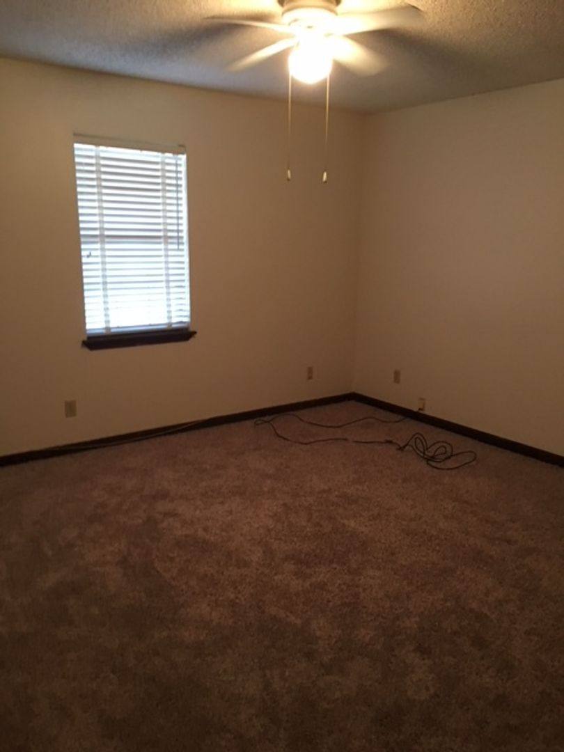 Apartment for rent at 1755 Poplar St #B, Valdosta, GA 31601