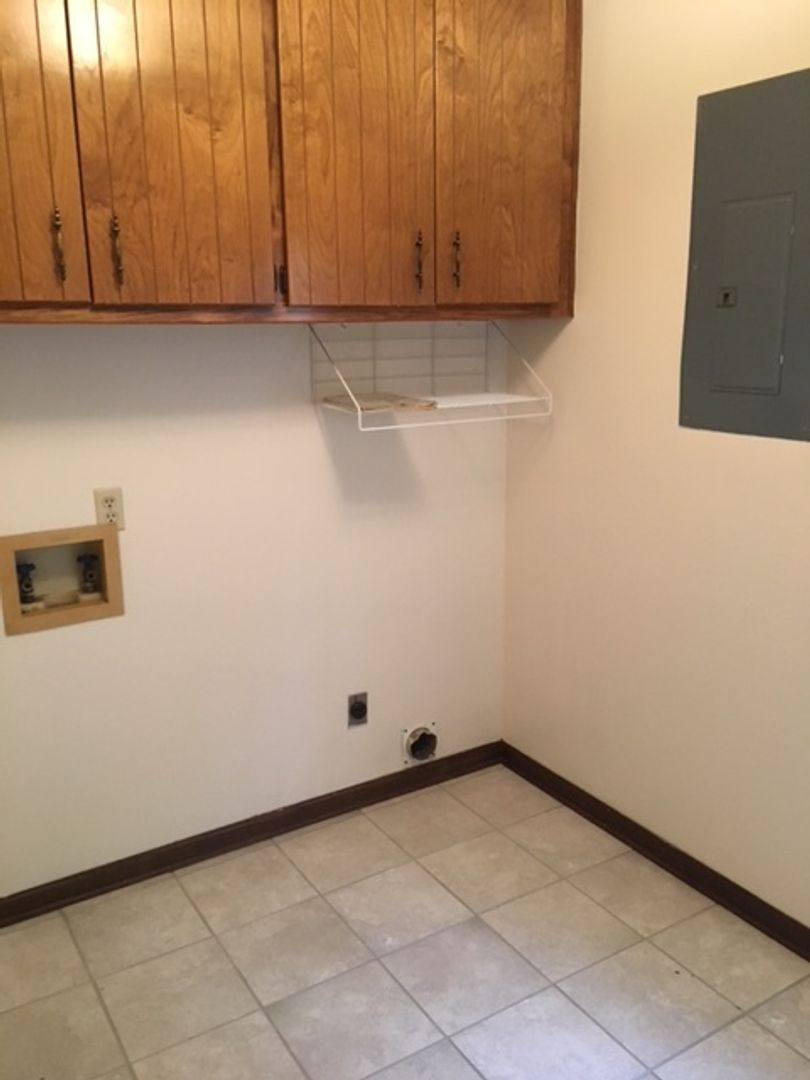 Apartment for rent at 1755 Poplar St #B, Valdosta, GA 31601