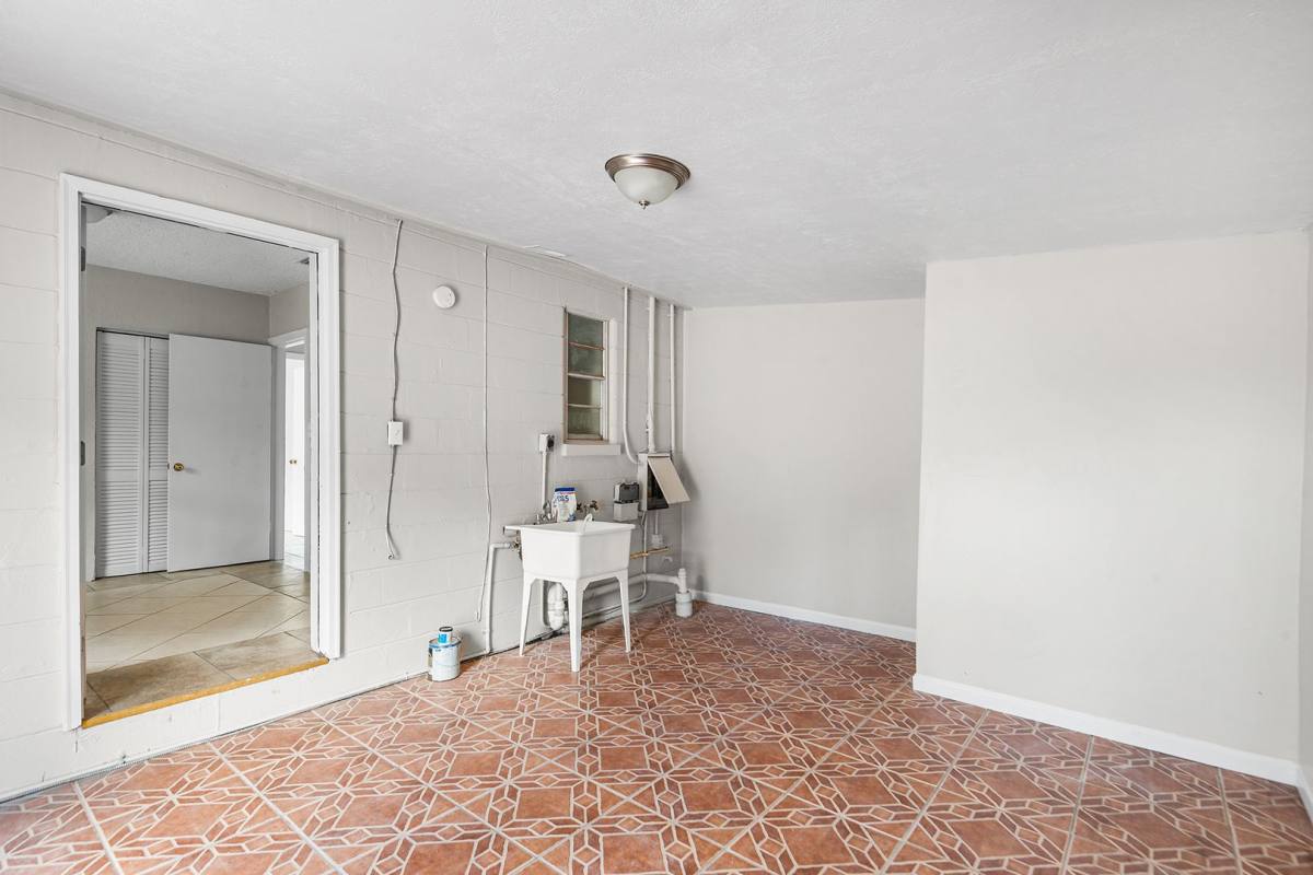 House for rent at 201 N Himes Ave, Tampa, FL 33609
