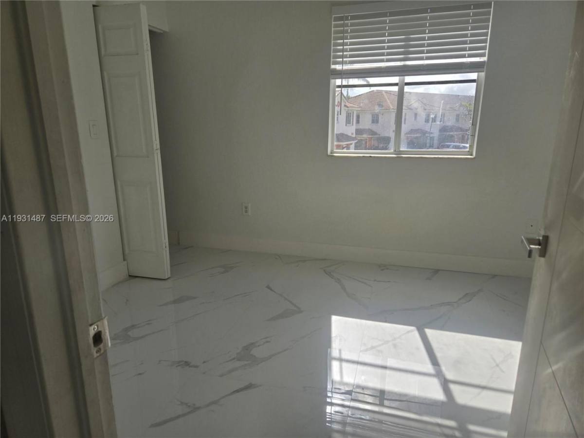 Townhouse for rent at 17337 NW 7th Ave 108 Miami Gardens, Miami, FL 33169