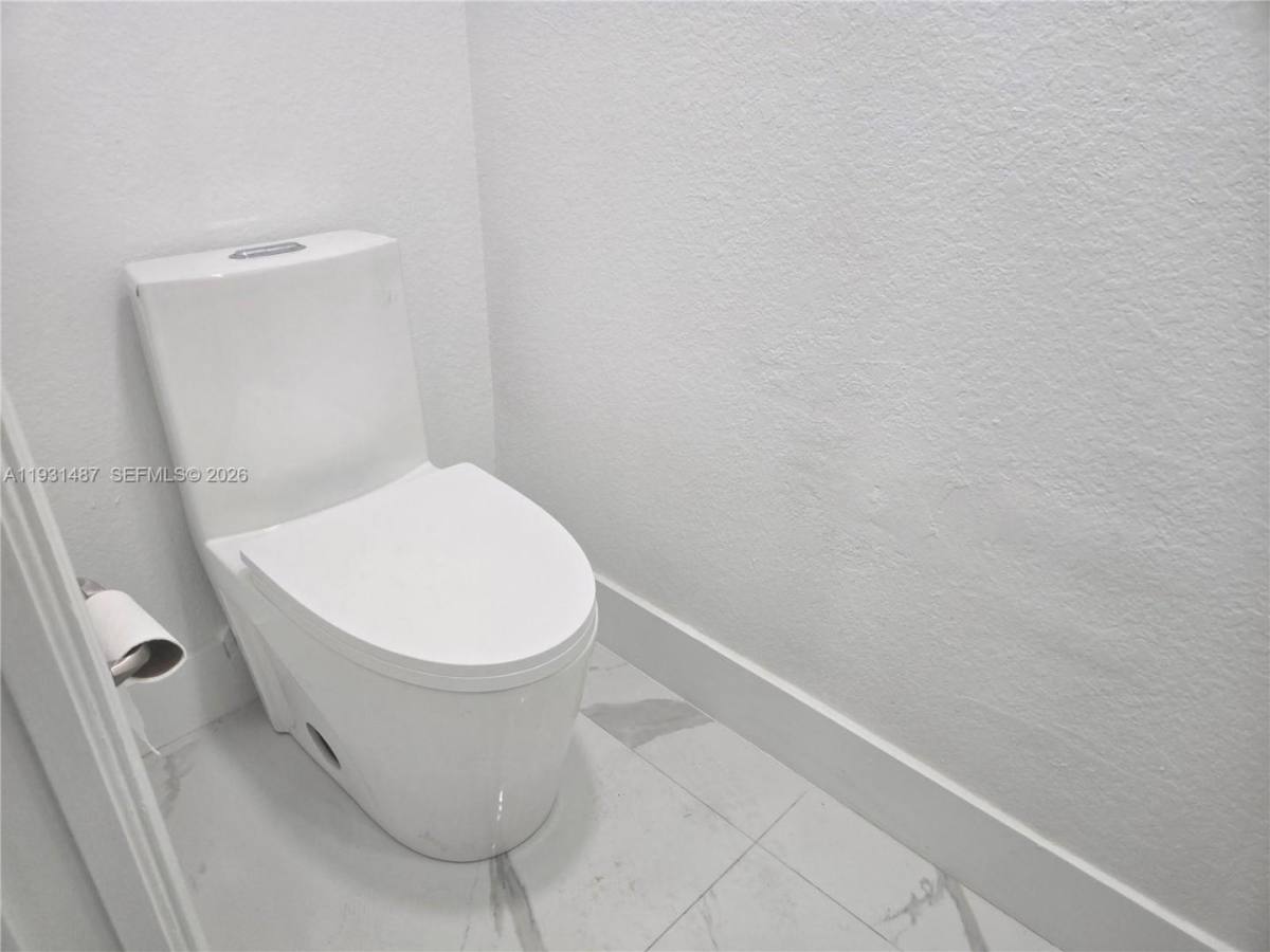 Townhouse for rent at 17337 NW 7th Ave 108 Miami Gardens, Miami, FL 33169
