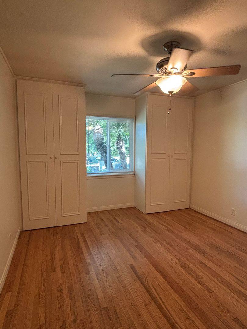 Apartment for rent at 5281 El Prado Ave, Long Beach, CA 90815