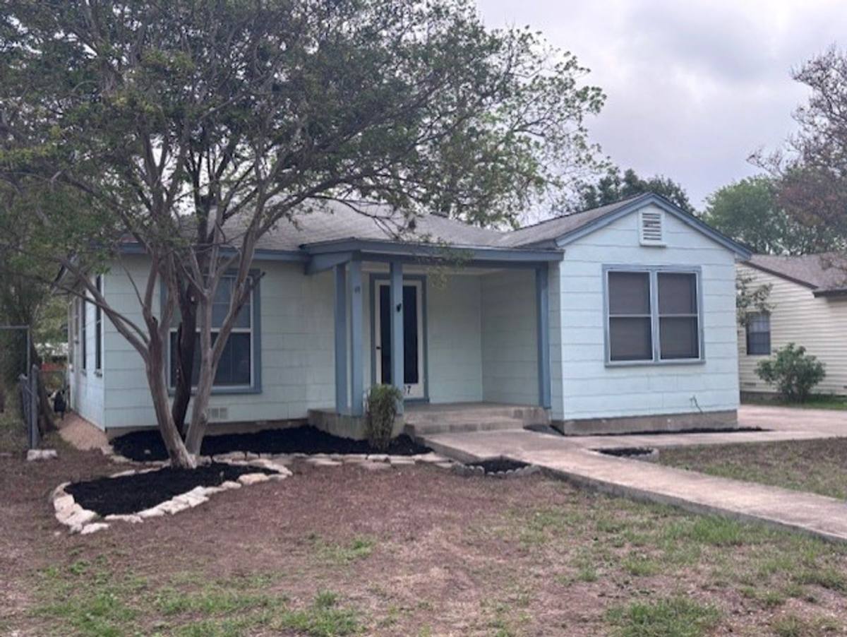 House for rent at 2607 W Craig, San Antonio, TX 78228