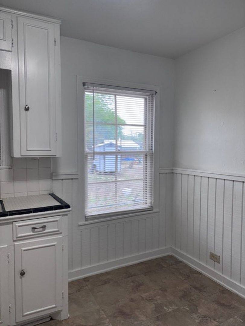 House for rent at 2607 W Craig, San Antonio, TX 78228