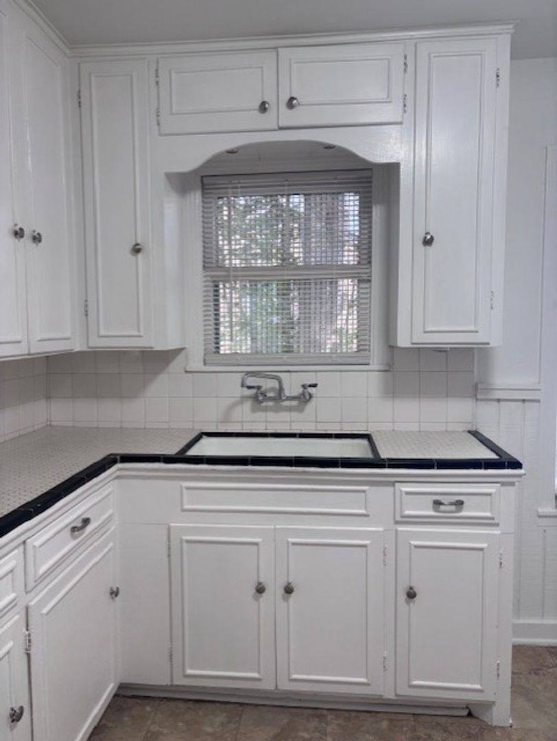 House for rent at 2607 W Craig, San Antonio, TX 78228