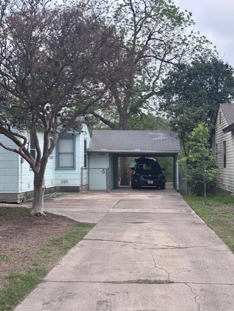 House for rent at 2607 W Craig, San Antonio, TX 78228