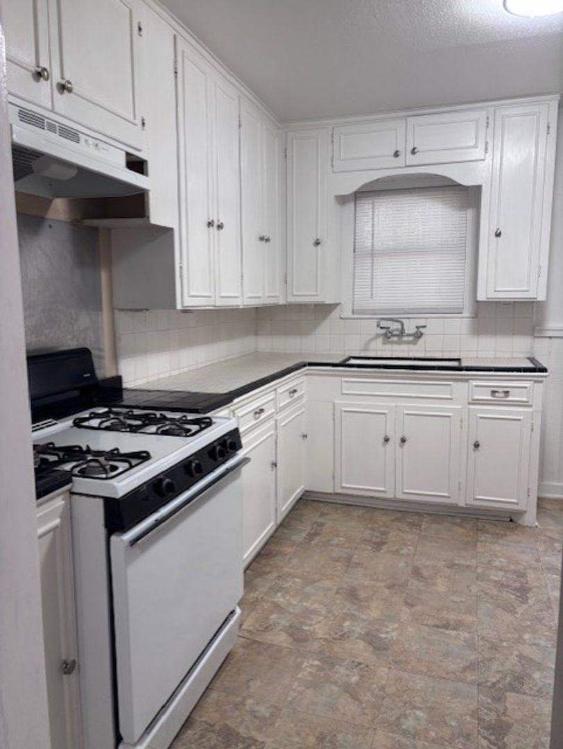 House for rent at 2607 W Craig, San Antonio, TX 78228
