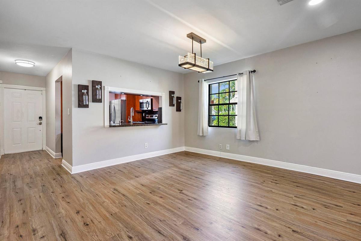 Townhouse for rent at 10723 NW 10th St Pembroke Pines, Hollywood, FL 33026