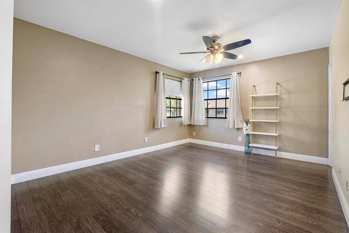 Townhouse for rent at 10723 NW 10th St Pembroke Pines, Hollywood, FL 33026