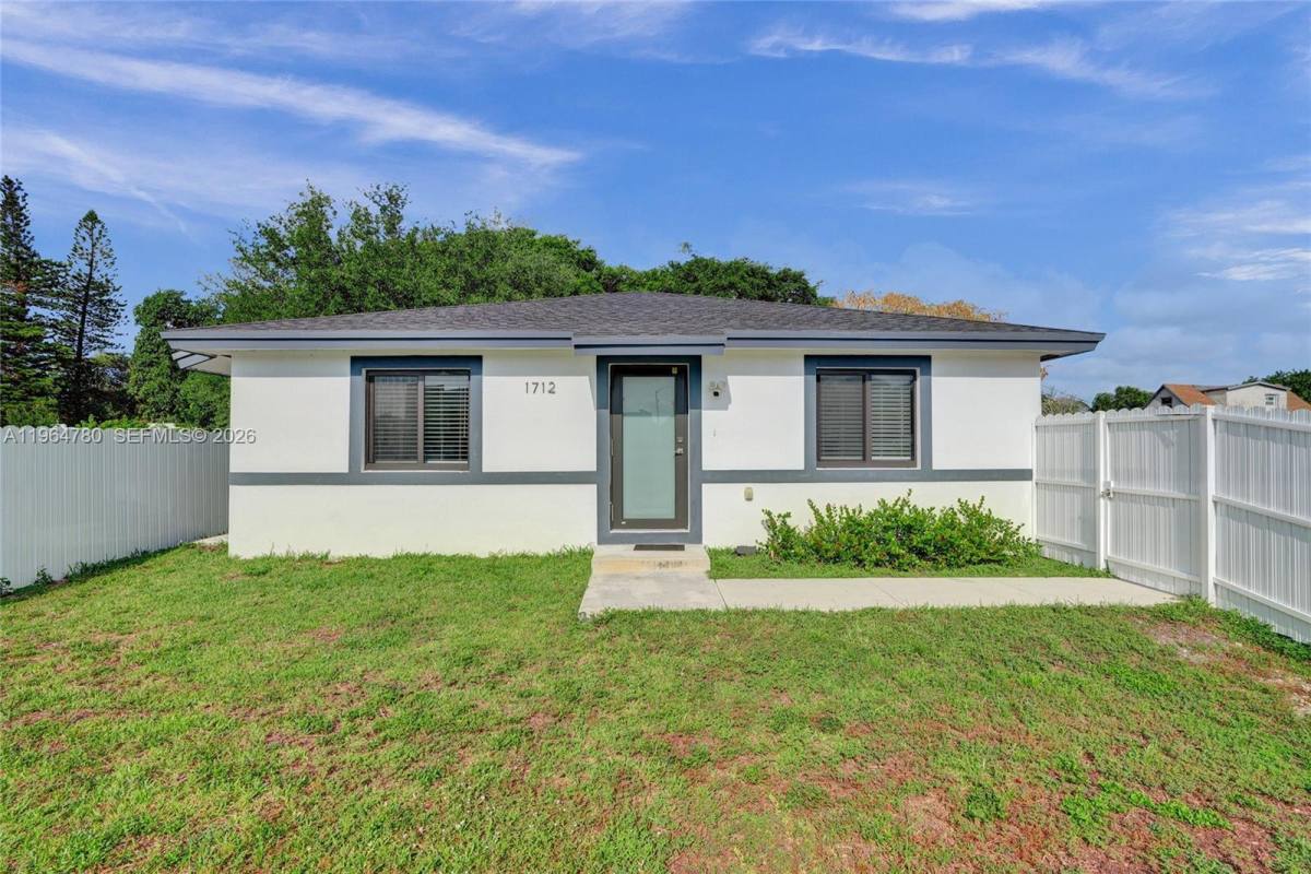 House for rent at 1712 NW 76th Terrace #1712 Mi, Miami, FL 33147