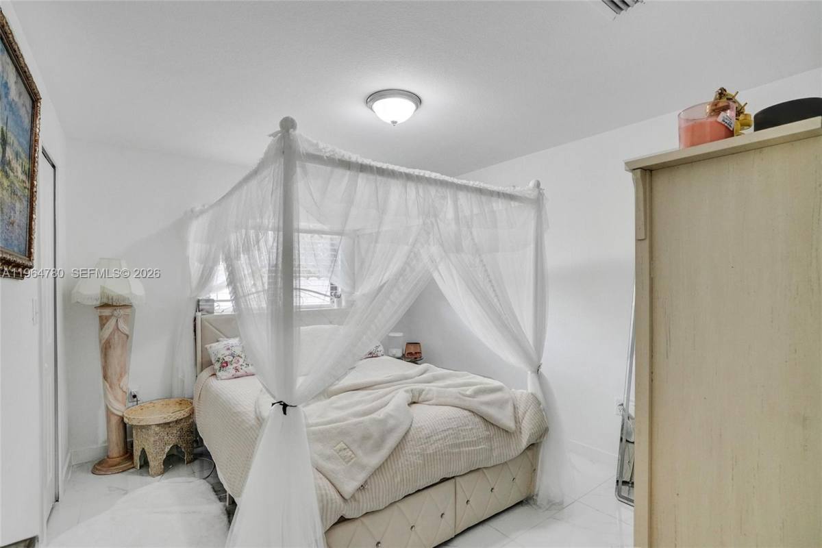 House for rent at 1712 NW 76th Terrace #1712 Mi, Miami, FL 33147