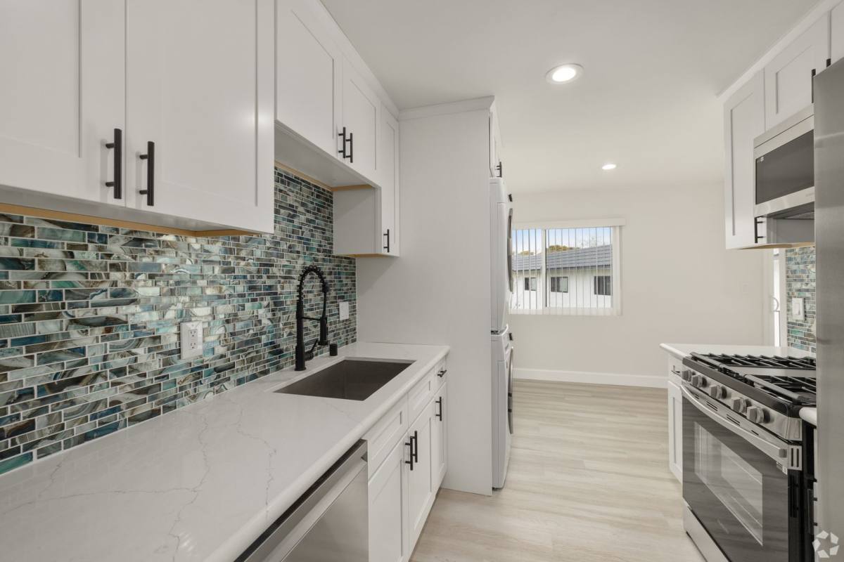 Apartment for rent at 6650 Linda Vista Rd, San Diego, CA 92111