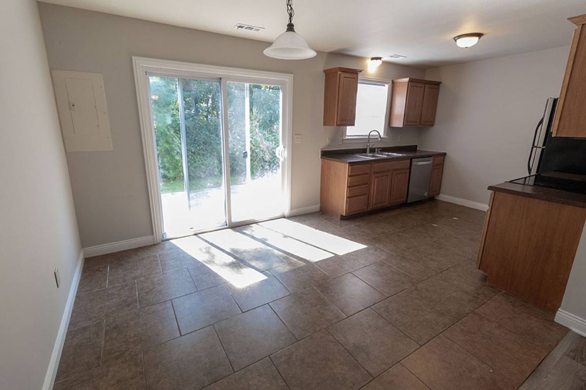 Apartment for rent at 4700 Dehaven Dr, Columbia, MO 65202