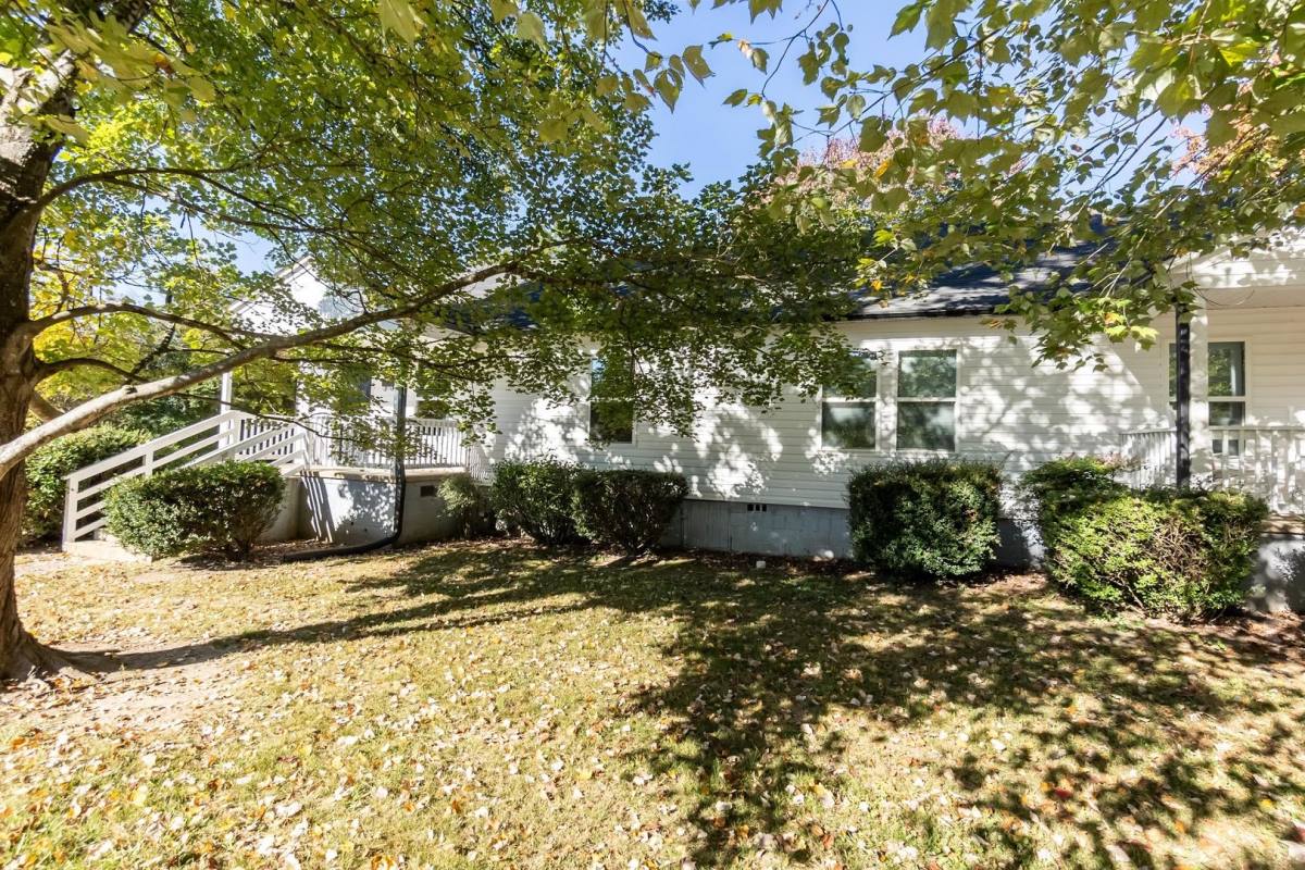 Apartment for rent at 251-253 E Mason St, Franklinton, NC 27525