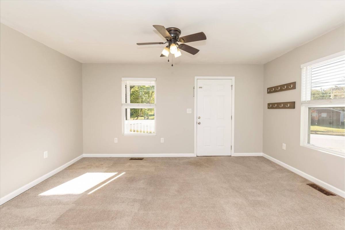 Apartment for rent at 251-253 E Mason St, Franklinton, NC 27525