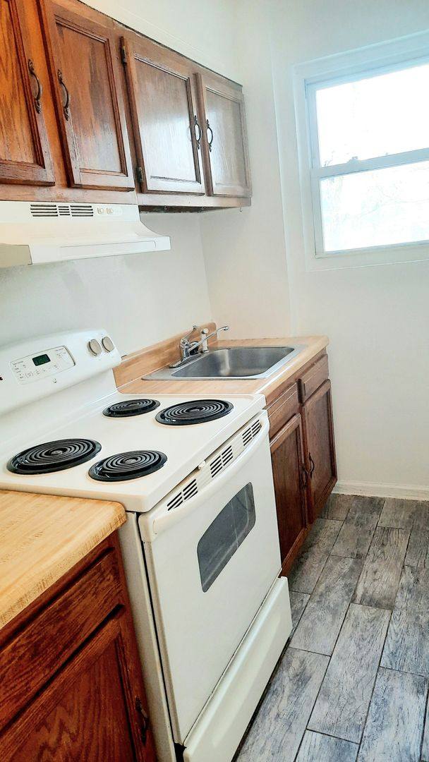 Apartment for rent at 4000 36th St, Mount Rainier, MD 20712