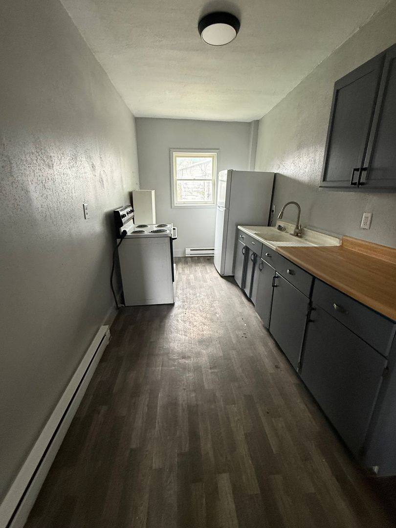Apartment for rent at 1714 - 1716 Jackson St, Anderson, IN 46016