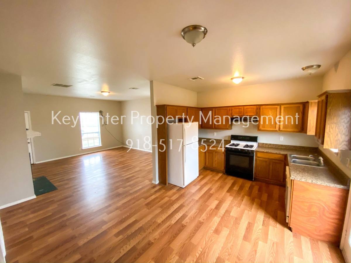 House for rent at 9134 E 24th St, Tulsa, OK 74129