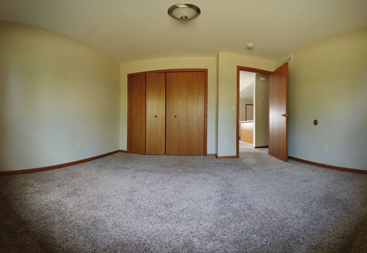 Townhouse for rent at 1582-B Gunston Dr, New Richmond, WI 54017