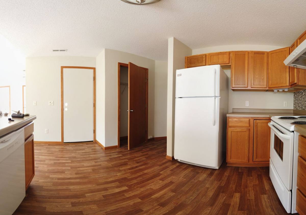 Townhouse for rent at 1582-B Gunston Dr, New Richmond, WI 54017